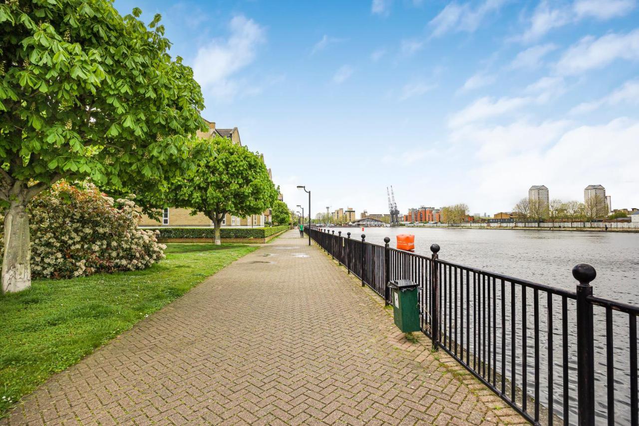 Verv Isle Of Dogs Londra Esterno foto